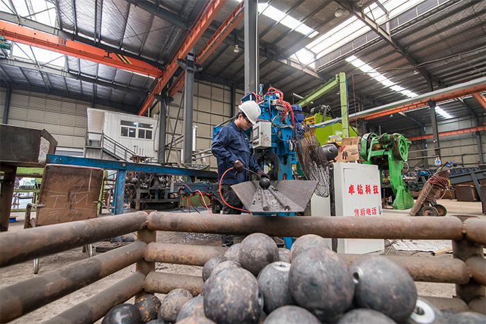 广东网架配件-螺栓球加工车间